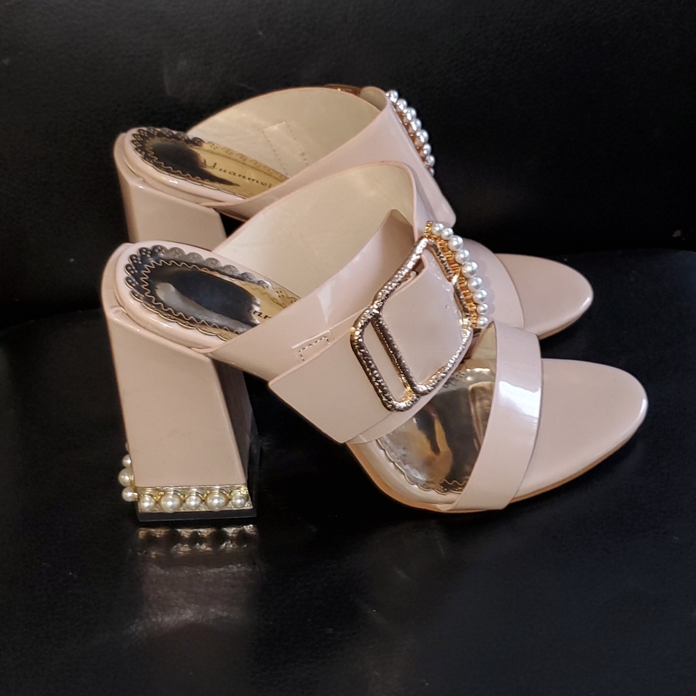 Beautiful nude high heel slippers.